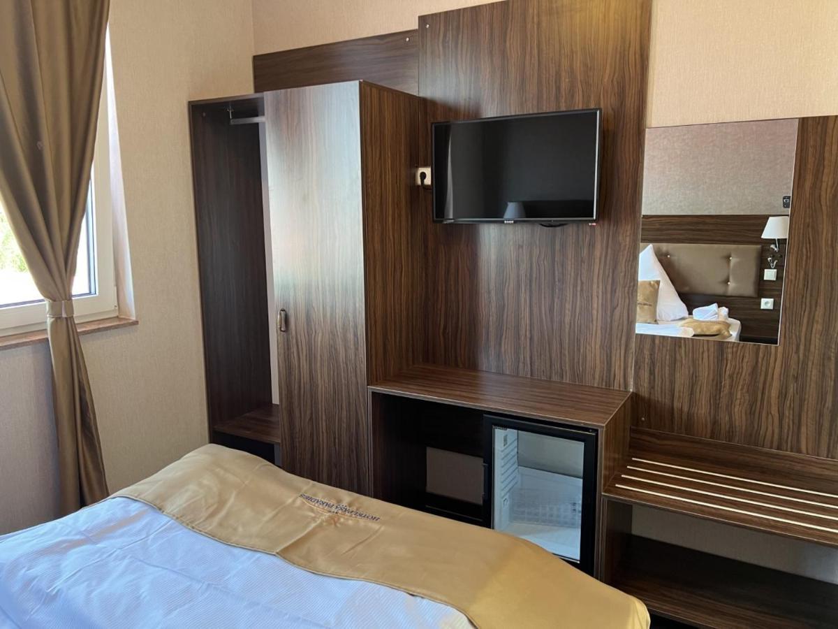 Hotel Pasa Paradies Kostenlose Parkplaetze 하나우암마인 외부 사진