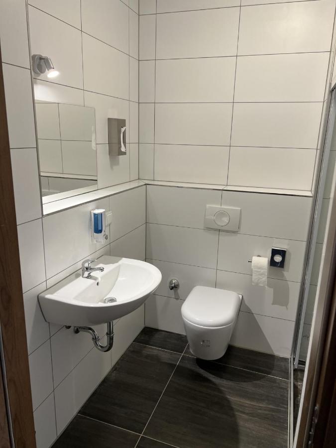 Hotel Pasa Paradies Kostenlose Parkplaetze 하나우암마인 외부 사진