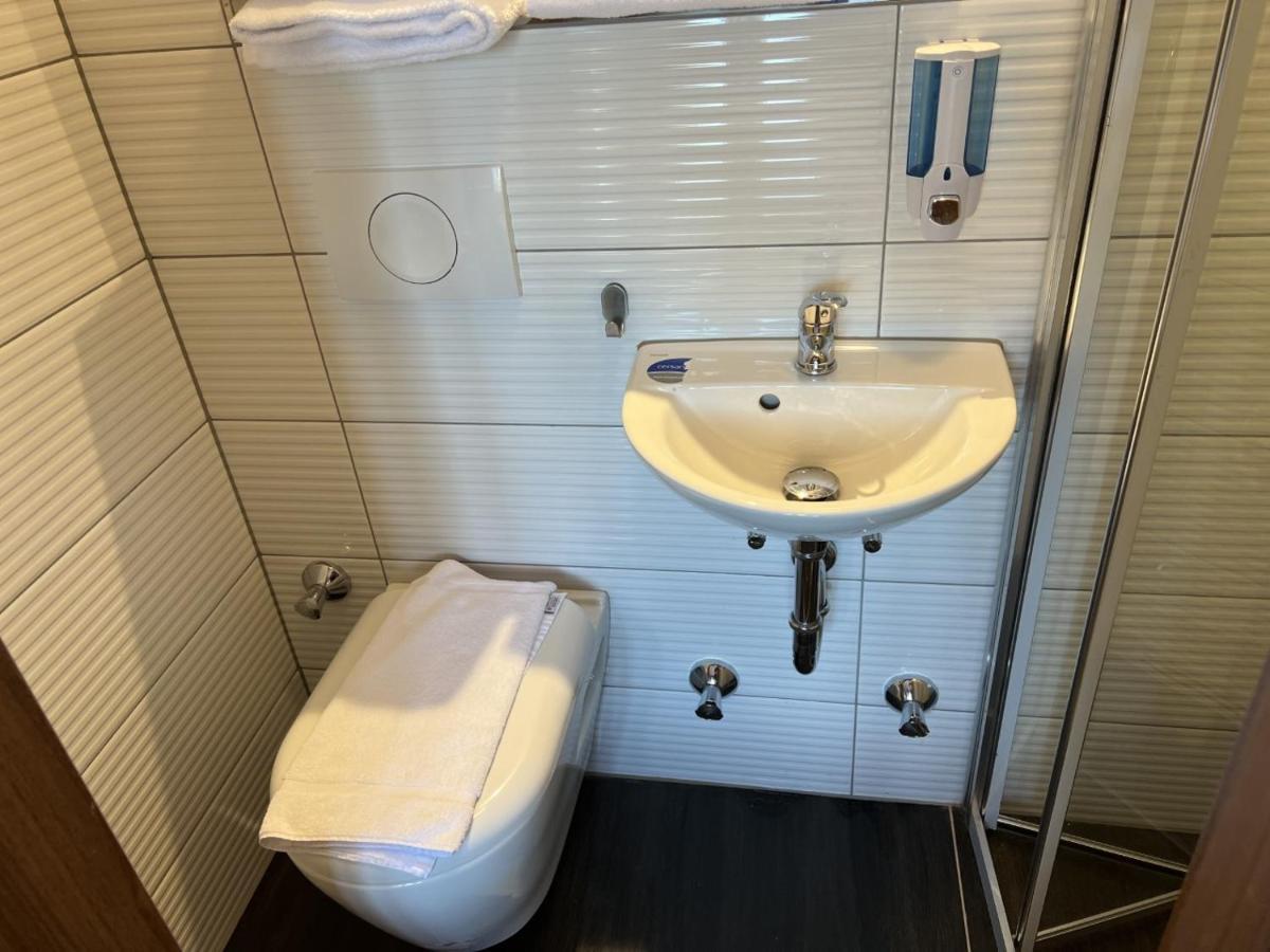 Hotel Pasa Paradies Kostenlose Parkplaetze 하나우암마인 외부 사진